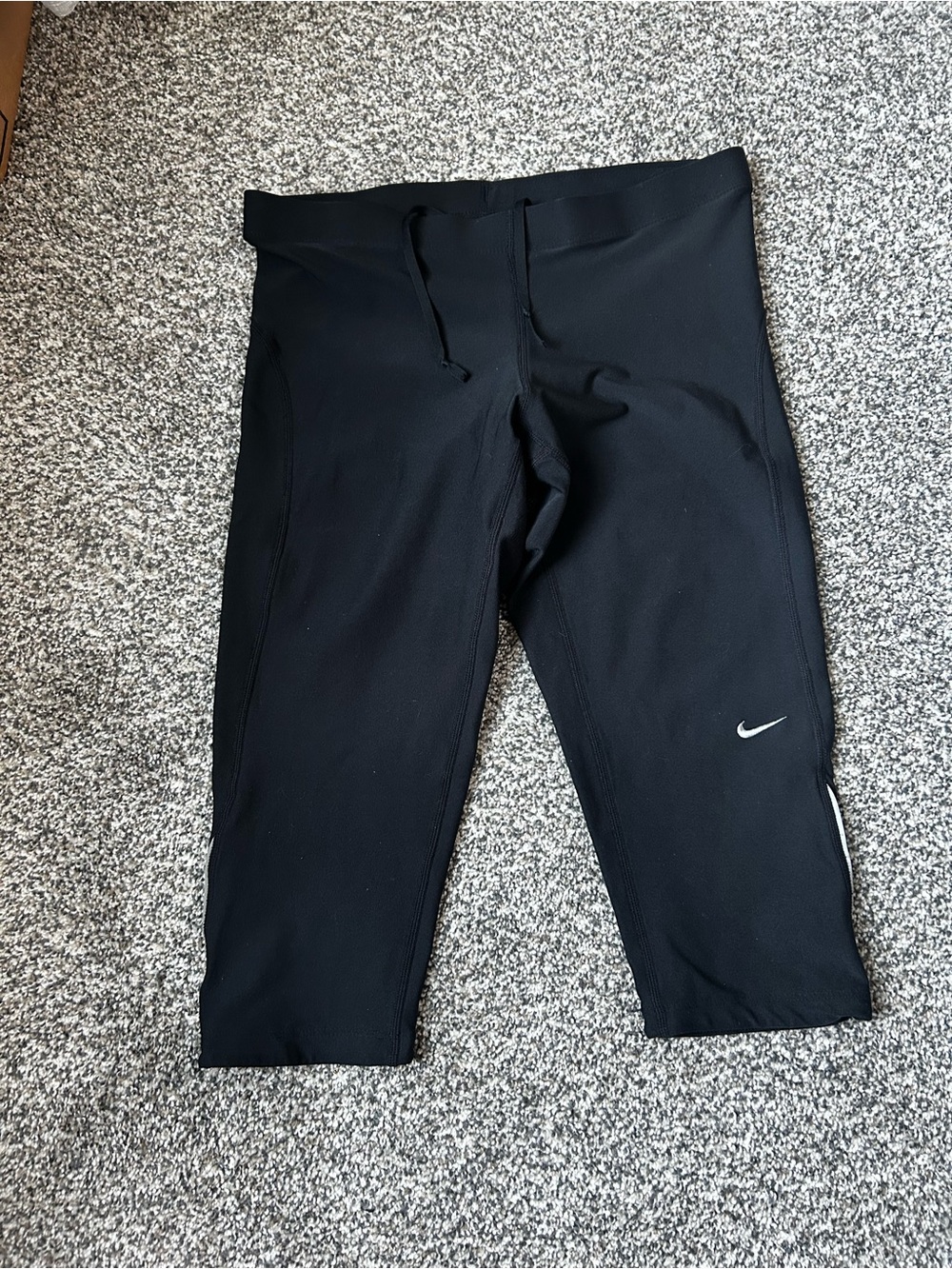 Nike Black womenswear Capri Athletic Leggings